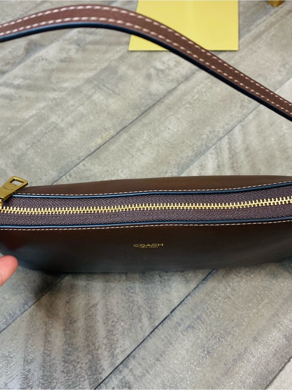 NWT Coach Plaza 22 Natural Grain Leather Shoulder Bag Maple Brown - Picture 7 of 9